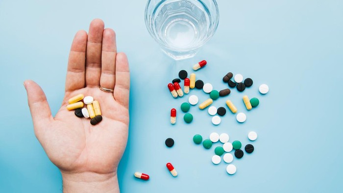 6 Makanan dan Minuman yang Sebaiknya Dihindari Setelah Minum Obat